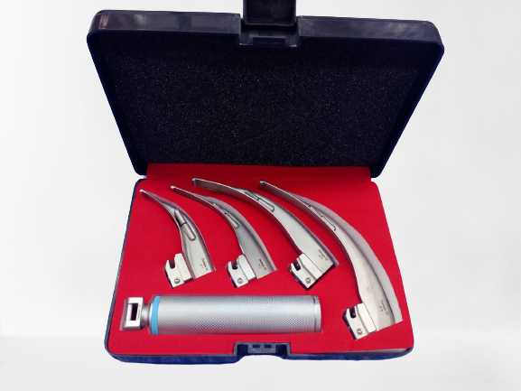 Laryngoscope standard 4 lames 1,2,3 macintosh lumière halogène enfants en coffret